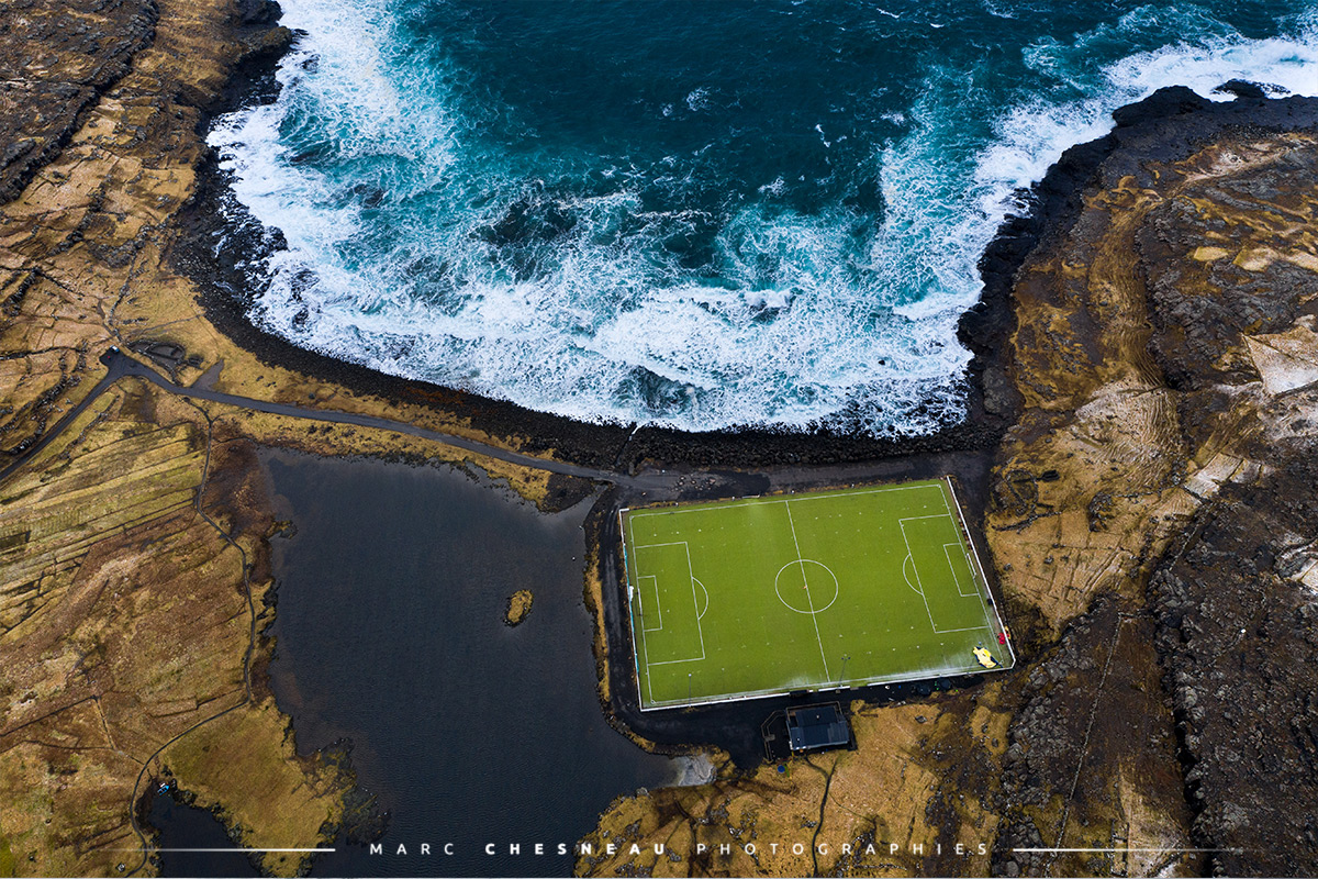 Un stade de foot incroyable aux îles Féroé © Marc Chesneau