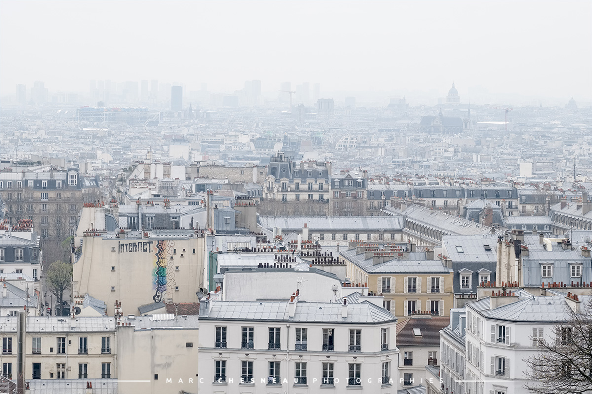 Où sont les parisiens ? murés, créant une ville quasi fantôme. © Marc Chesneau