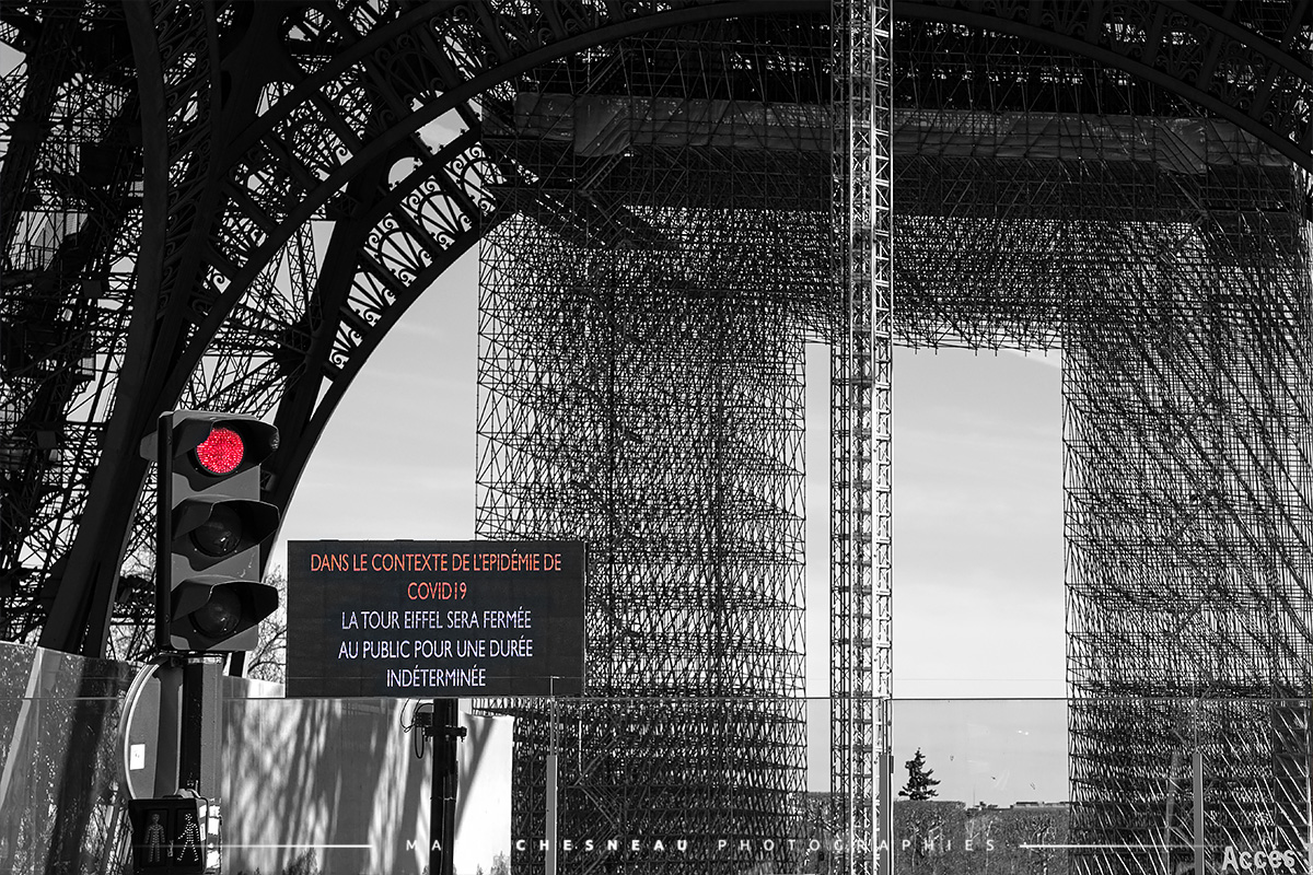 Confinement 1er Jour 18 mars 2020 Paris - Crise sanitaire -Tour Eiffel (c)marc Chesneau