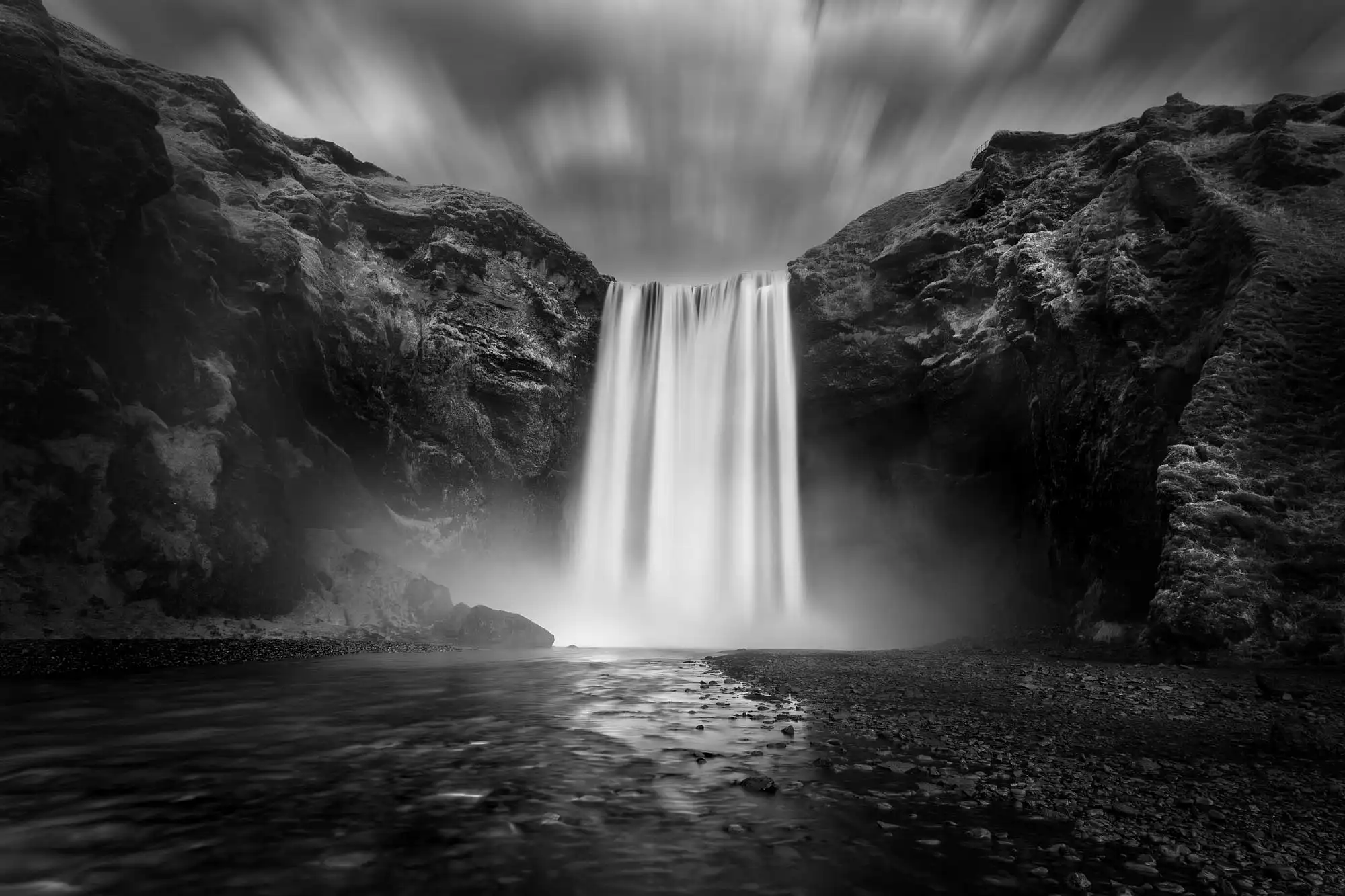 Cascade Skógafoss le temps suspendu