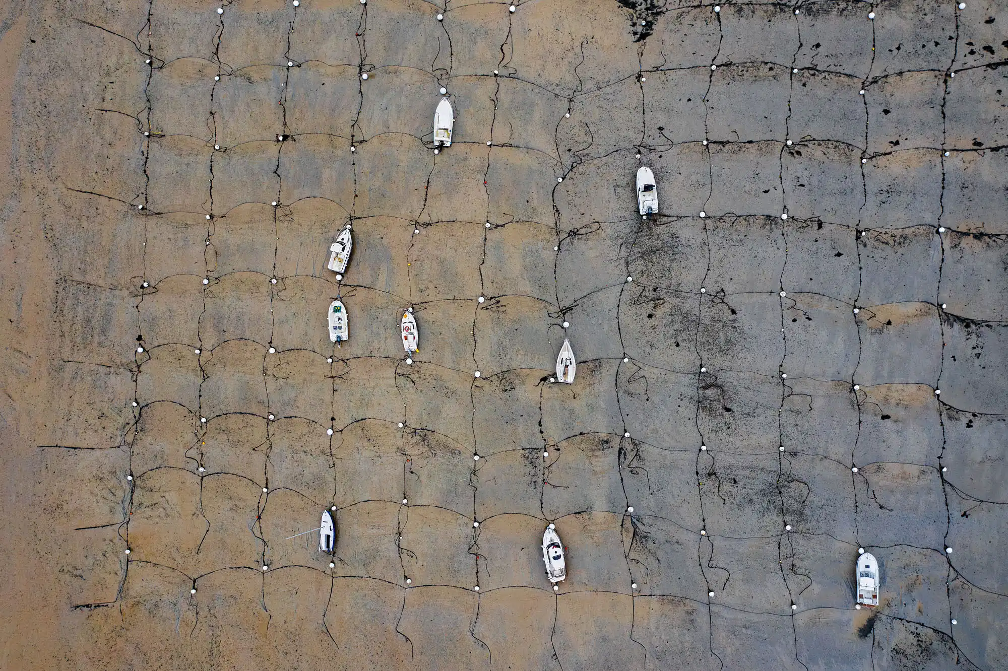 Echiquier sur le sable