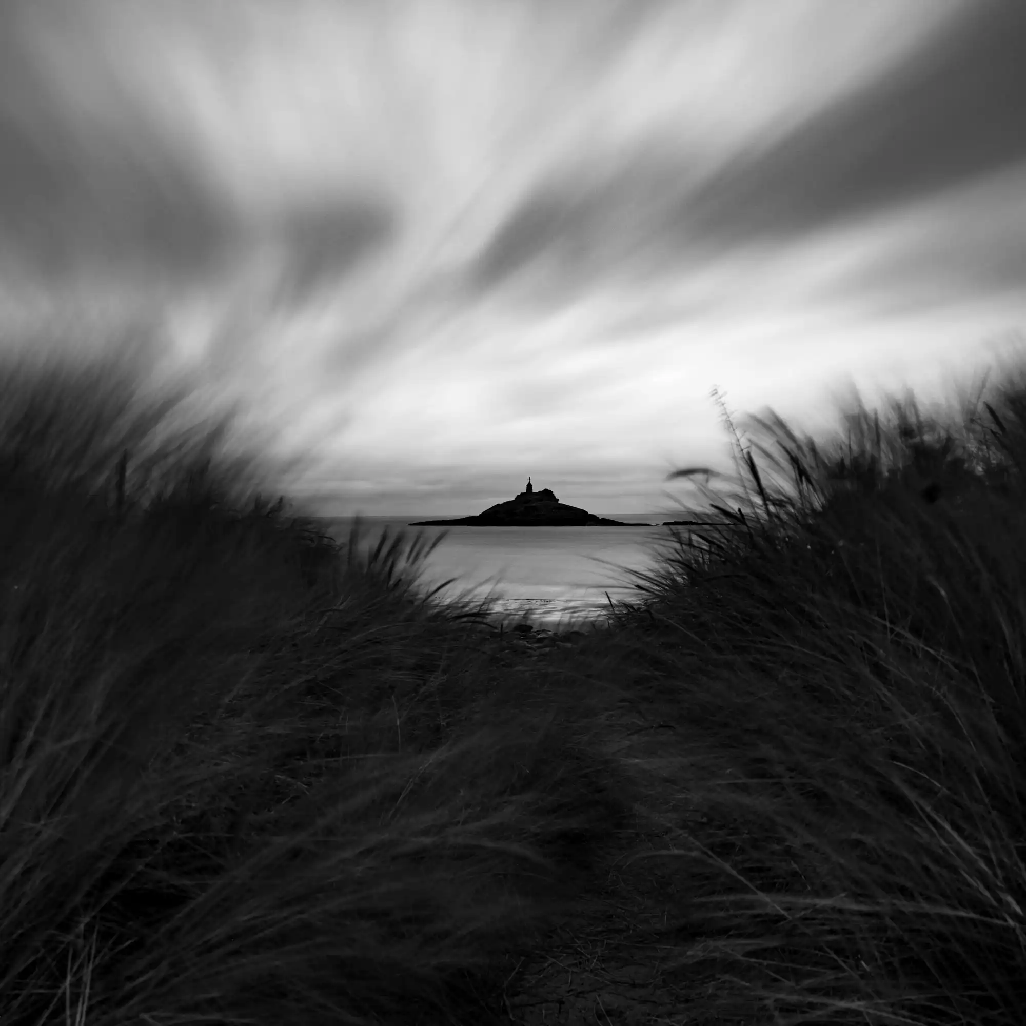 L&rsquo;ilot Saint Michel en Bretagne avant la tempête