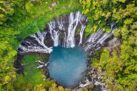 La cascade Langevin en vue aérienne sur l&rsquo;Ile de la Réunion