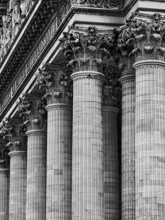 Ordre et lumière au Panthéon à Paris