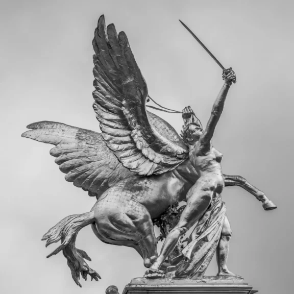 Pégase de bronze doré du Pont Alexandre III à Paris