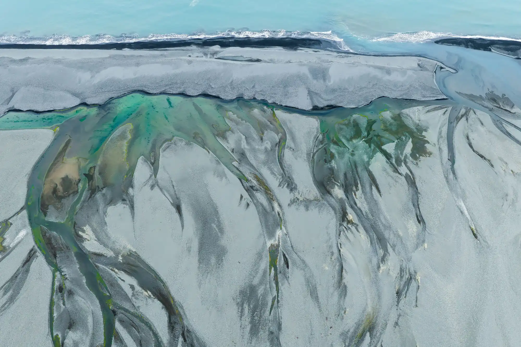Un méandre d&rsquo;écoulement de fonte glaciaire dans le sud de l&rsquo;Islande